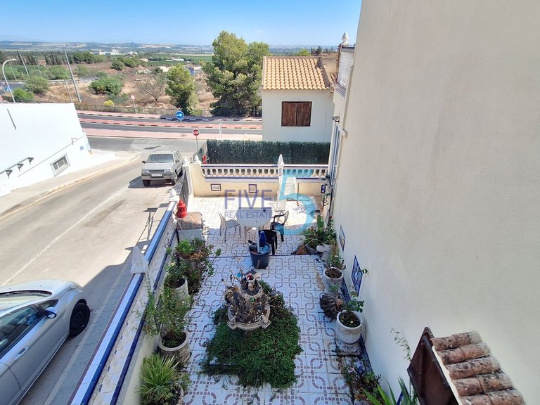 Villa for Sale in Alicante, Valencia 36