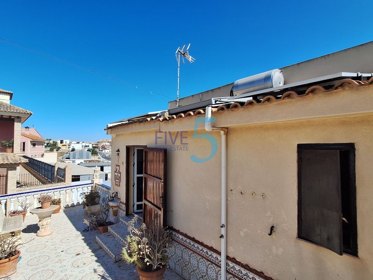 Villa for Sale in Alicante, Valencia 34