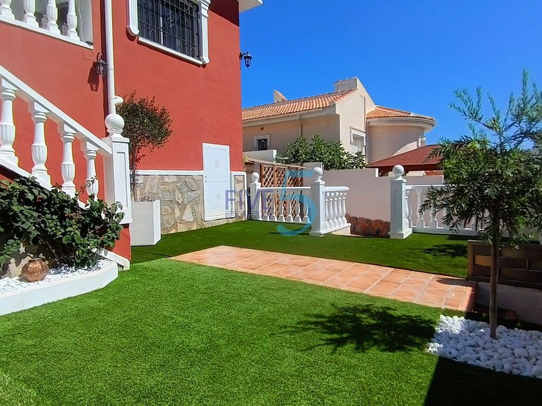 Villa for Sale in Alicante, Valencia 9