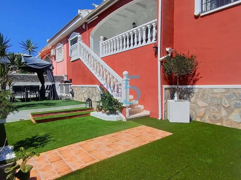 Villa for Sale in Alicante, Valencia 8