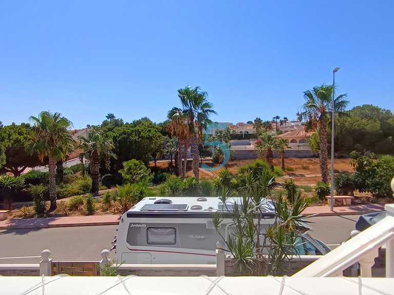 Villa for Sale in Alicante, Valencia 25