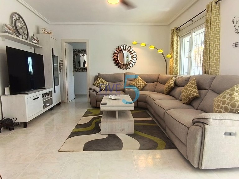 Villa for Sale in Alicante, Valencia 26