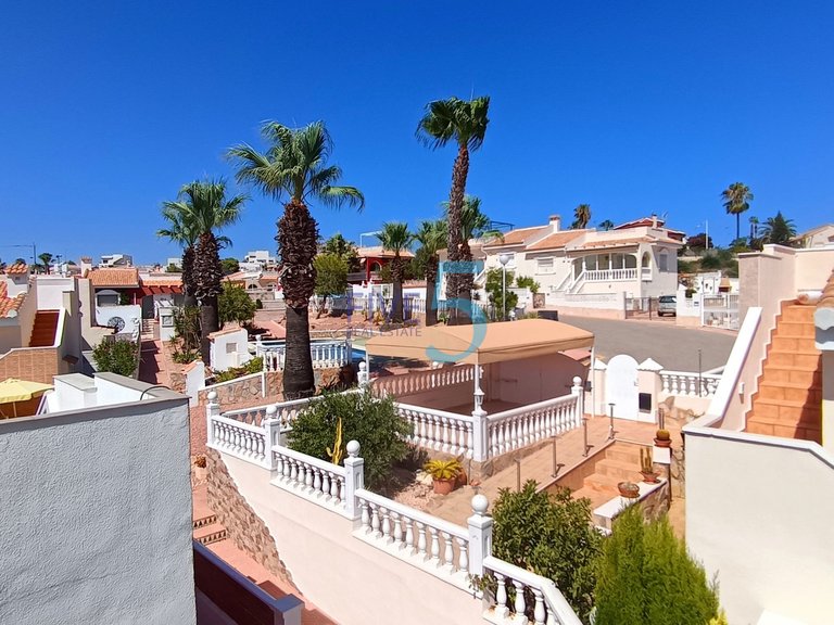 Villa for Sale in Alicante, Valencia 22