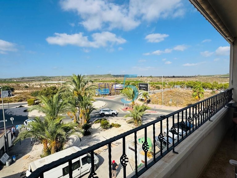 Apartment for Sale in Alicante, Valencia 4