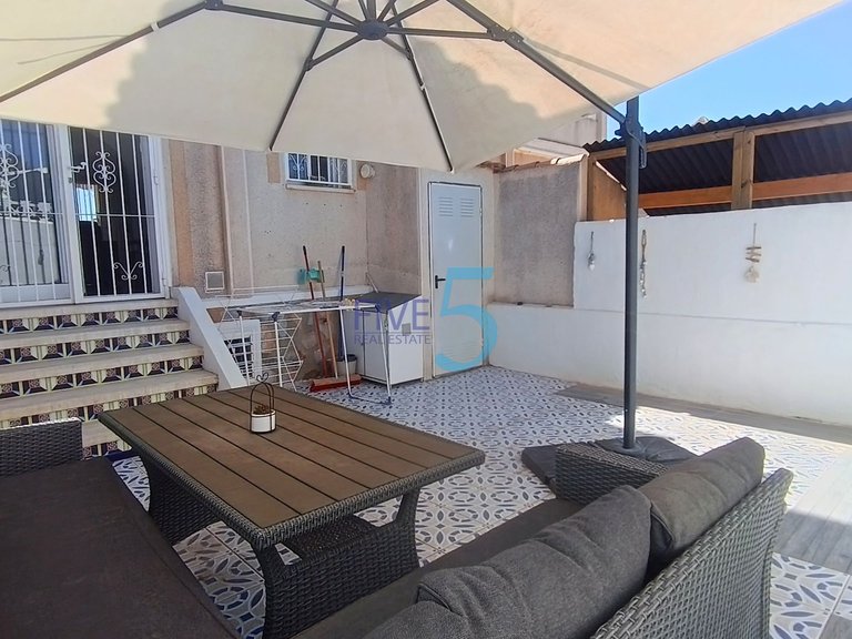 Villa for Sale in Alicante, Valencia 25