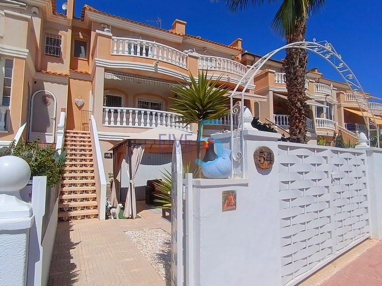 Villa for Sale in Alicante, Valencia 1