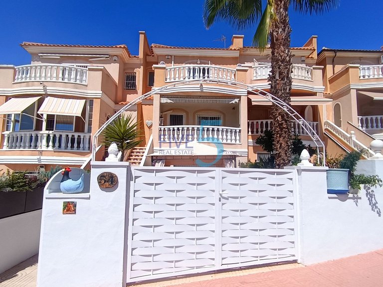 Villa for Sale in Alicante, Valencia 5