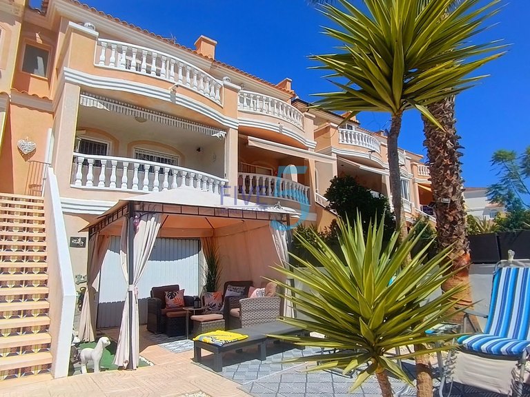 Villa for Sale in Alicante, Valencia 7