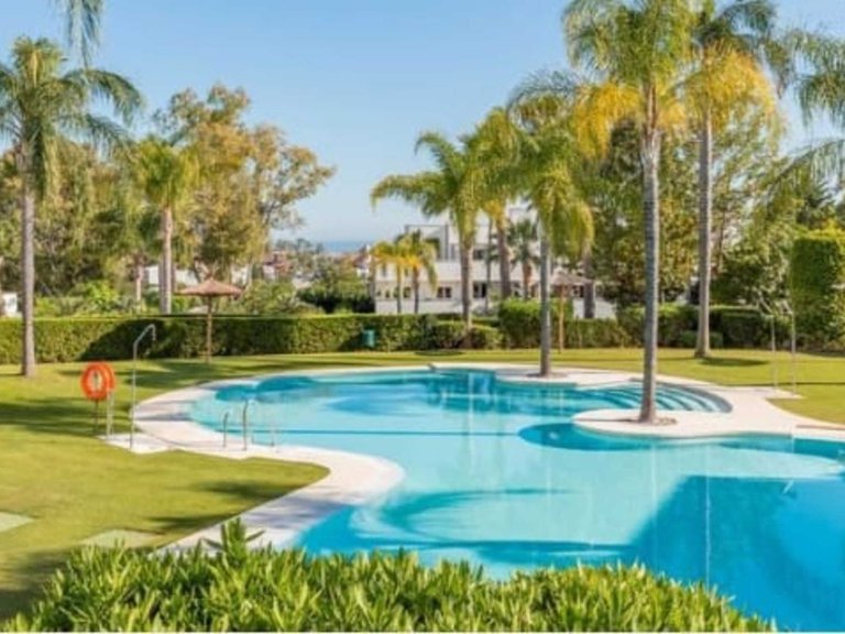 Penthouse for Sale in Nueva Andalucía, Malaga, Spain 5