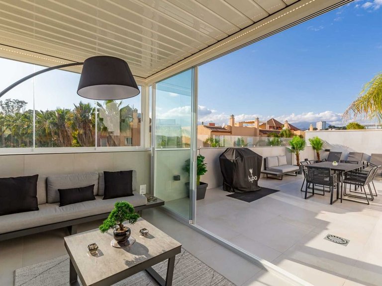 Penthouse for Sale in Nueva Andalucía, Malaga, Spain 3