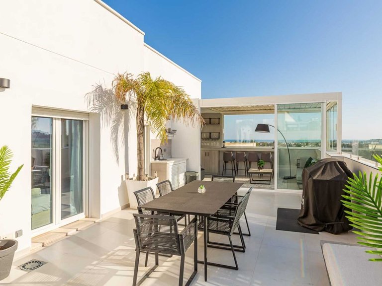 Penthouse for Sale in Nueva Andalucía, Malaga, Spain 2