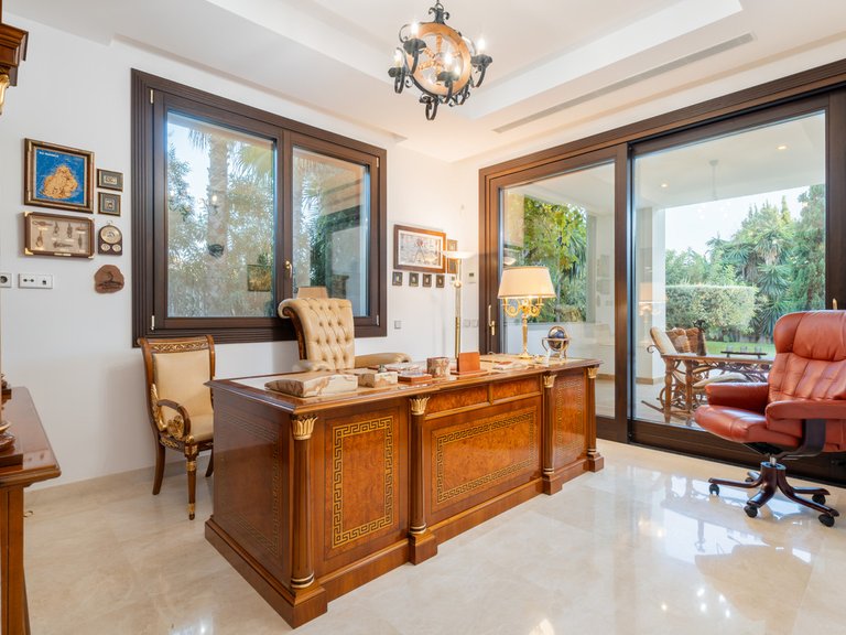 New Development House for Sale in Estepona Málaga 4