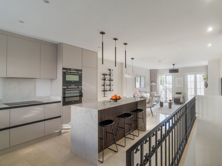 Town House for Sale in Nueva Andalucía, Malaga, Spain 8