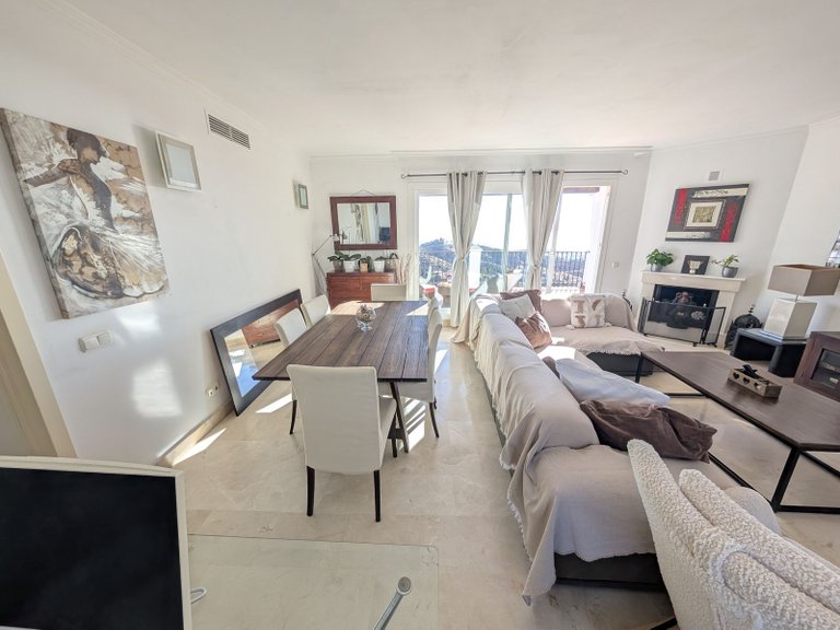 Penthouse for Sale in Calahonda, Malaga, Spain 5