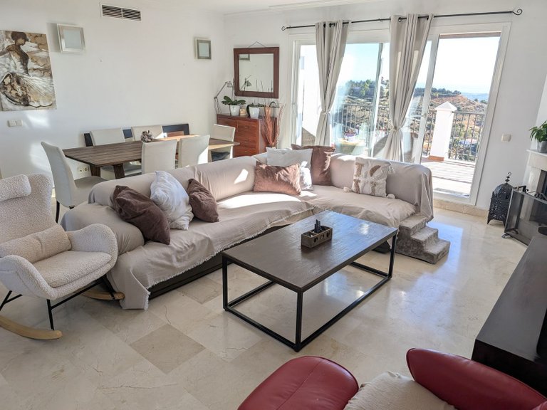 Penthouse for Sale in Calahonda, Malaga, Spain 7