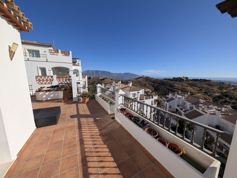 Penthouse for Sale in Calahonda, Malaga, Spain 13