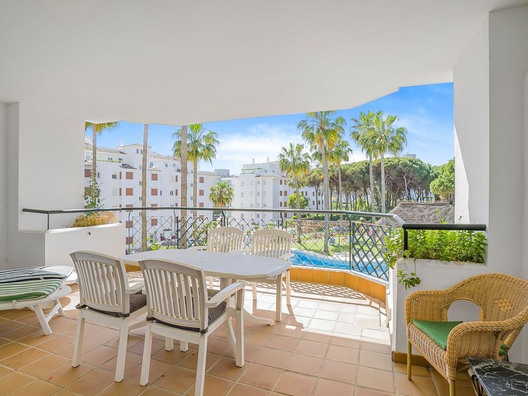 Apartment for Sale in Calahonda, Malaga, Spain 3