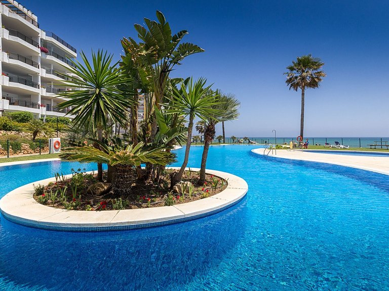 Apartment for Sale in Calahonda, Malaga, Spain 1