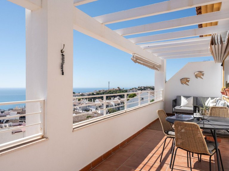 Penthouse for Sale in Benalmadena Pueblo, Malaga, Spain 2