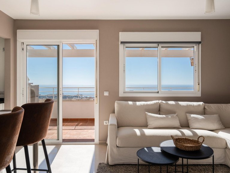 Penthouse for Sale in Benalmadena Pueblo, Malaga, Spain 5