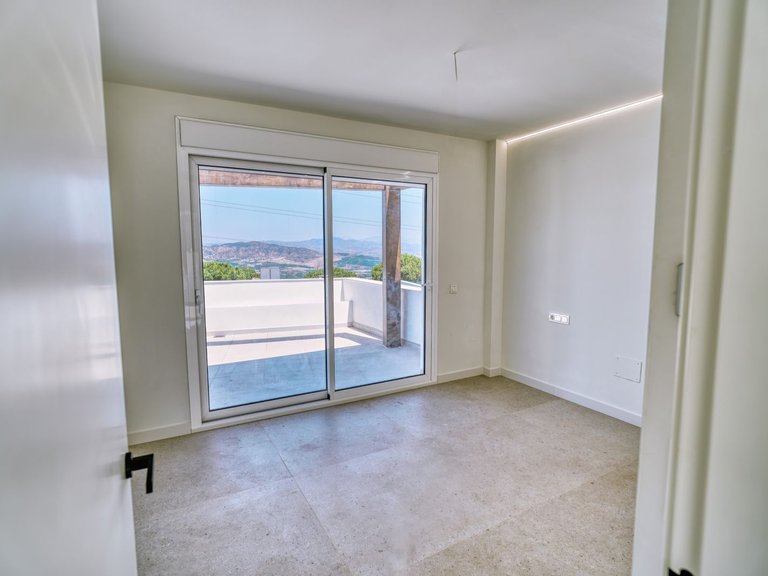 Apartment for Sale in Alhaurín De La Torre, Malaga 3