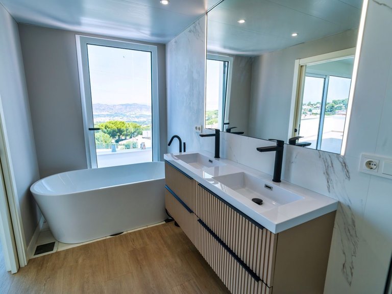 Apartment for Sale in Alhaurín De La Torre, Malaga 4