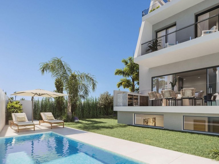 Apartment for Sale in Estepona, Malaga 1