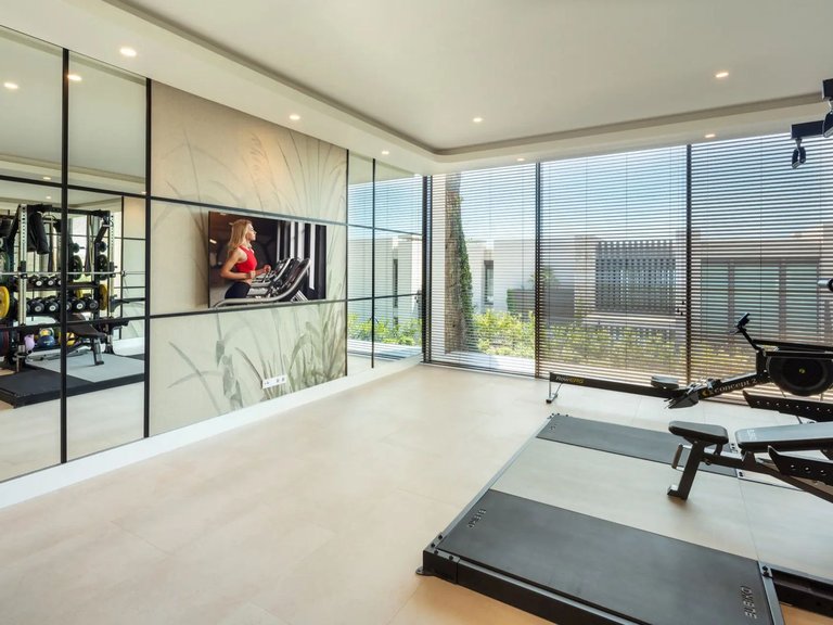 Apartment for Sale in La Quinta, Malaga 4