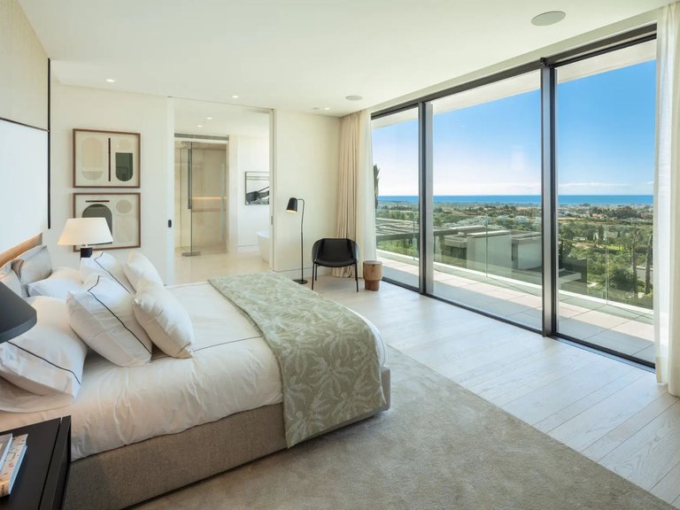 Apartment for Sale in La Quinta, Malaga 11