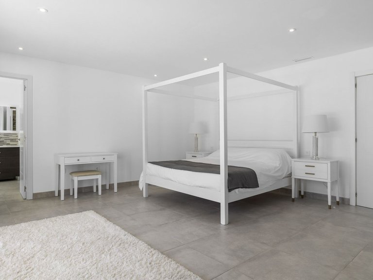 Apartment for Sale in Torremuelle, Malaga 37