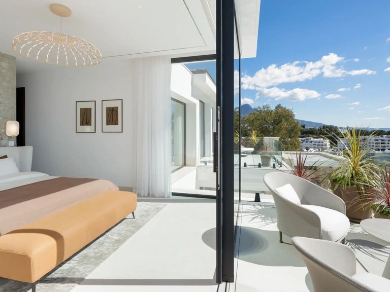 Apartment for Sale in Benahavís, Malaga 30