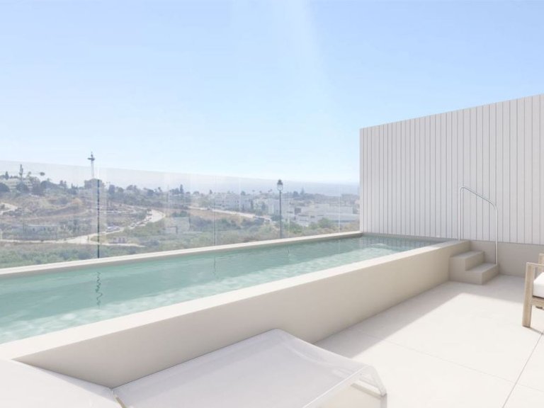 Apartment for Sale in Estepona, Malaga 1