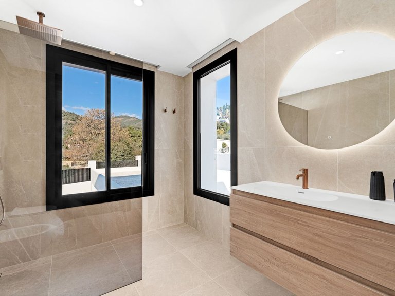 Apartment for Sale in Benahavís, Malaga 8