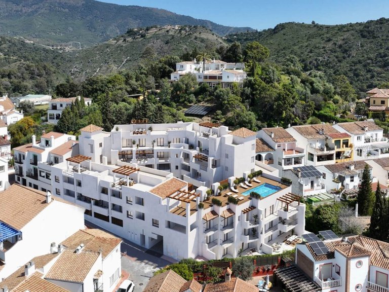 Apartment for Sale in Benahavís, Malaga 2