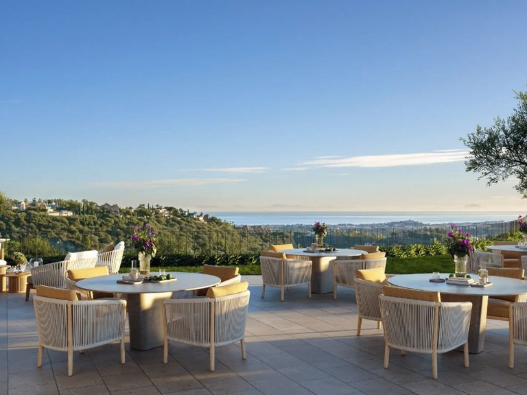 Apartment for Sale in Benahavís, Malaga 11