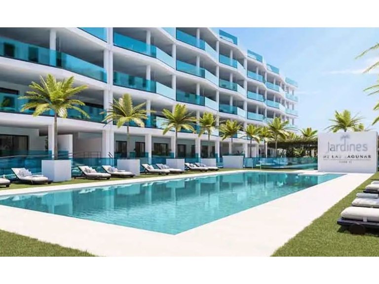 Apartment for Sale in Las Lagunas, Mijas, Malaga 1