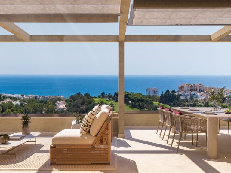 Apartment for Sale in Benalmadena, Malaga 1