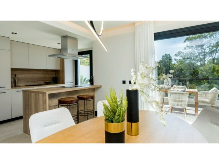 Apartment for Sale in Marbella, Malaga 20