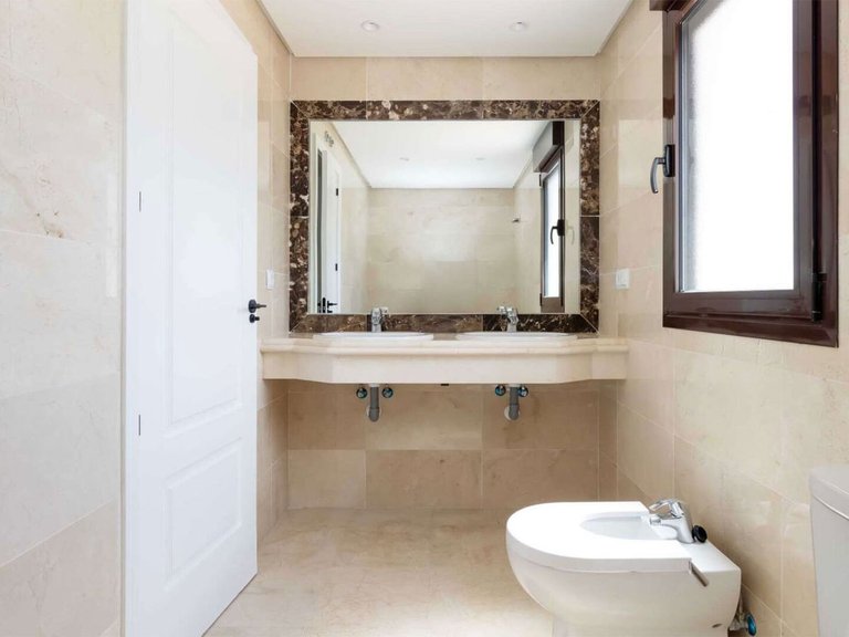 Apartment for Sale in Estepona, Malaga 9
