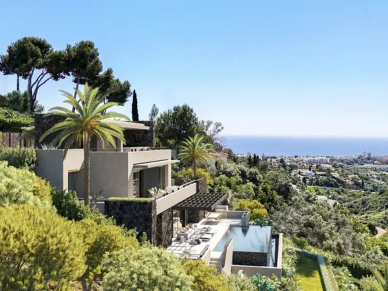Apartment for Sale in Marbella, Malaga 1
