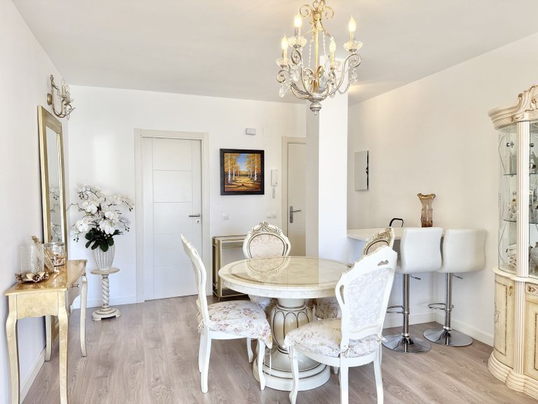 Apartment for Sale in Nueva Andalucía, Malaga, Spain 10