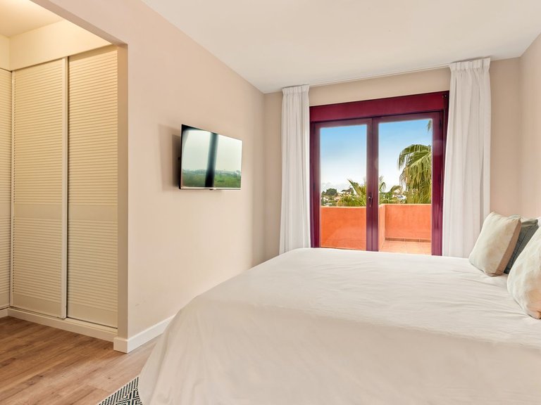 Apartment for Sale in Benahavís, Malaga, Spain 4