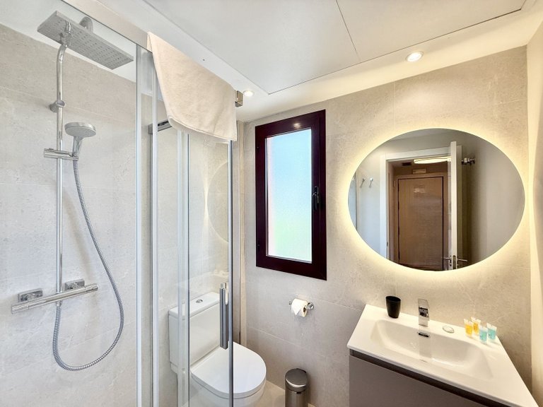 Apartment for Sale in Benahavís, Malaga, Spain 15