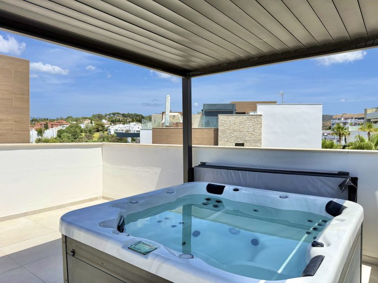 Penthouse for Sale in Cabopino, Malaga, Spain 5
