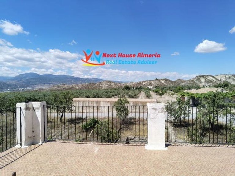 Country House for Sale in Lúcar, Almeria 32