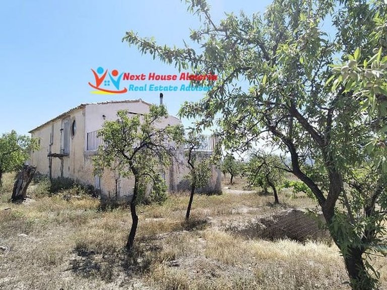 Country House for Sale in Lúcar, Almeria 3