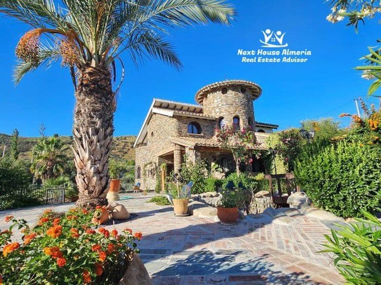 Villa for Sale in Chercos, Almeria 4