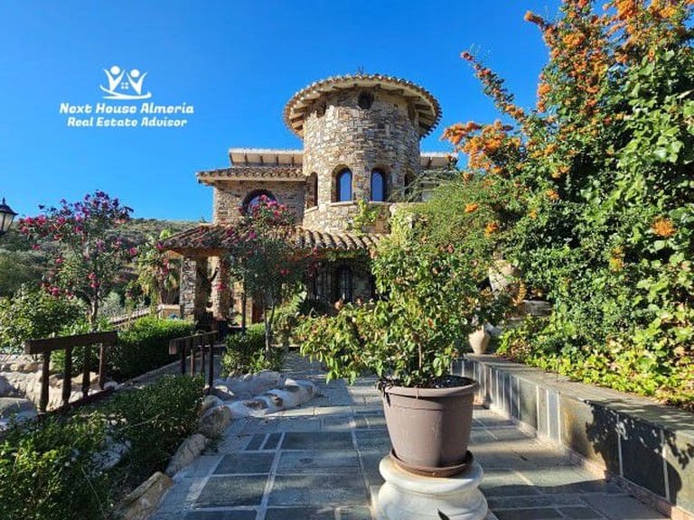Villa for Sale in Chercos, Almeria 92