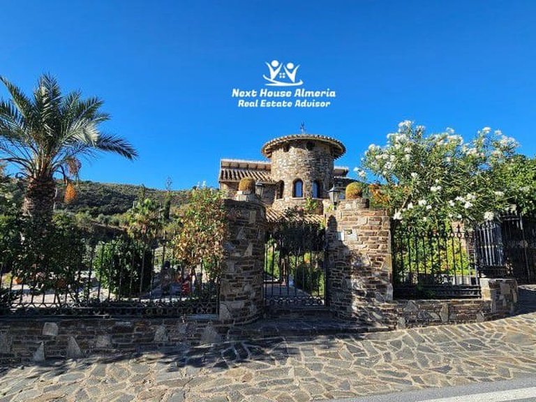 Villa for Sale in Chercos, Almeria 96