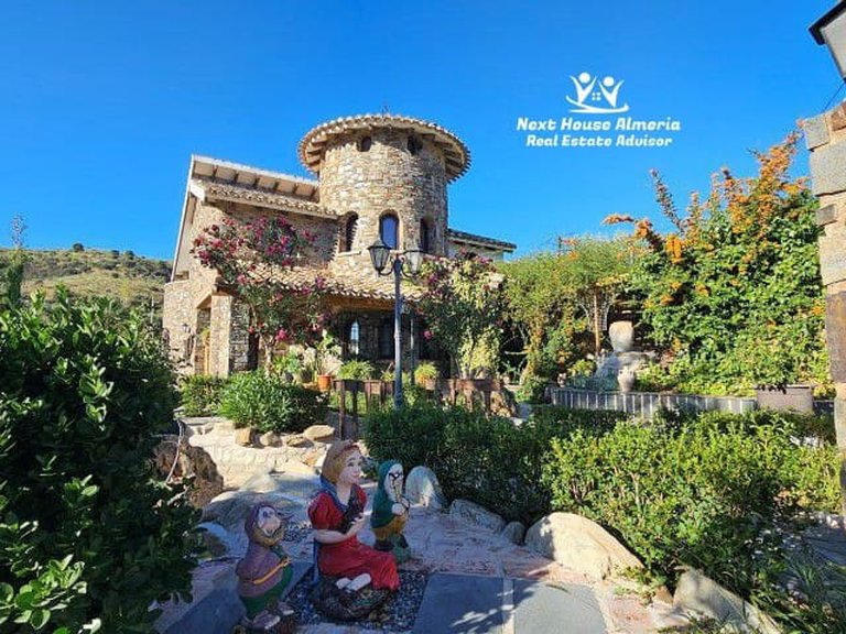 Villa for Sale in Chercos, Almeria 38